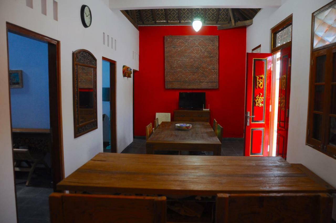 Villa Buddha Malioboro Джок'якарта Екстер'єр фото