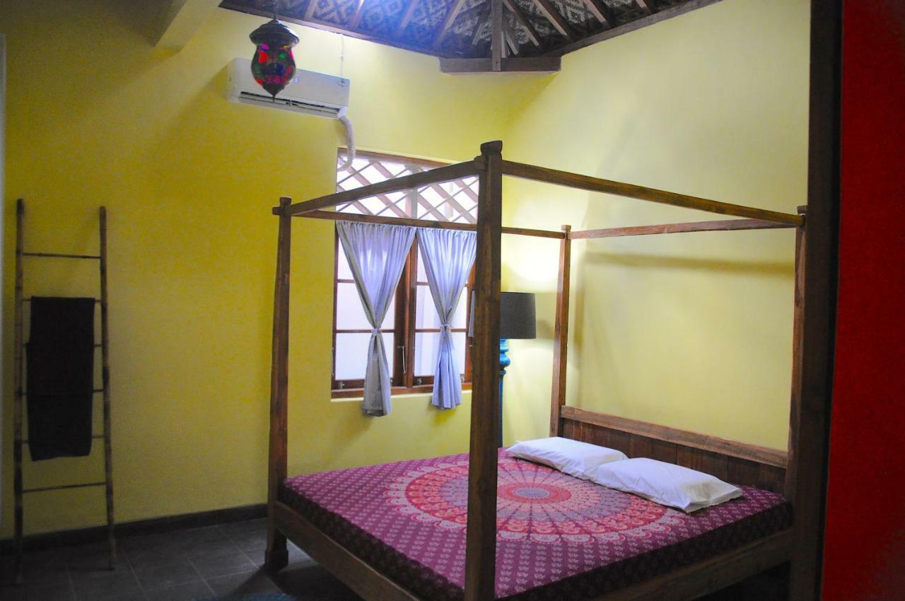 Villa Buddha Malioboro Джок'якарта Екстер'єр фото